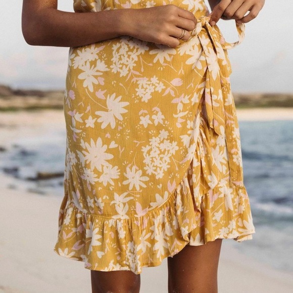 Billabong Floral Wrap Dress in Bright Gold - Picture 12 of 13